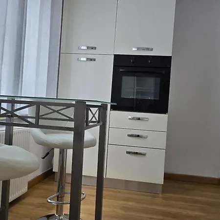 Confortevole A *